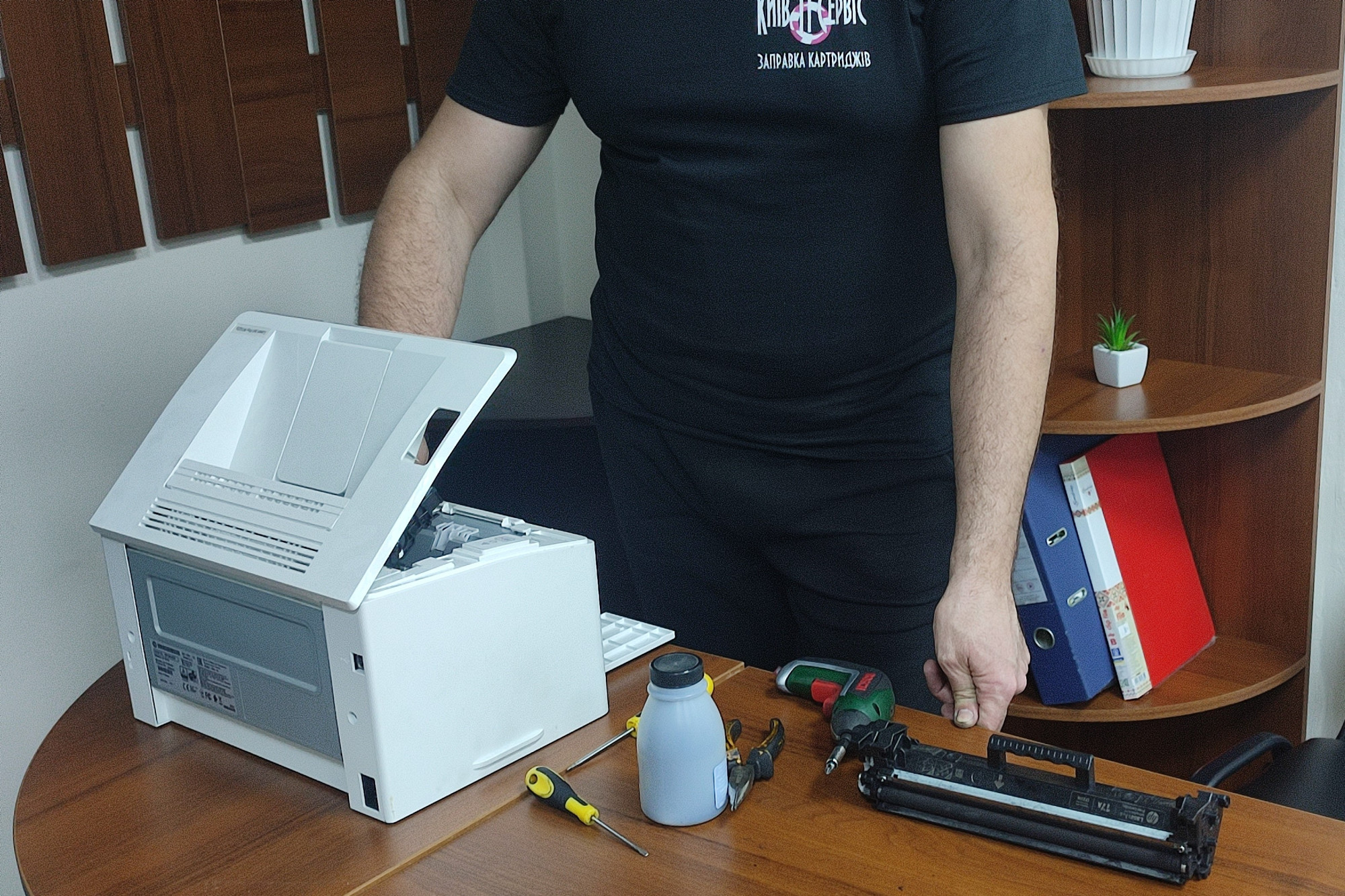 послуги із заправки картриджів