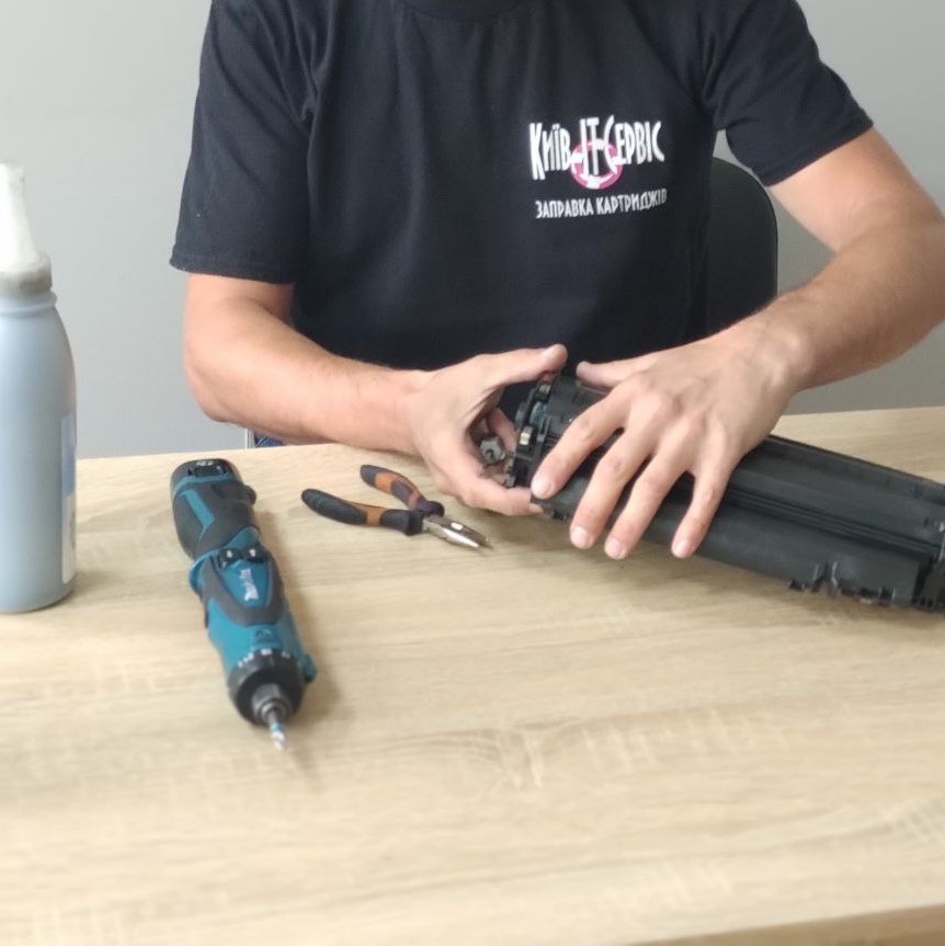 Заправка лазерных цветных картриджей в Киеве | Киев ИТ Сервис