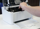 Как правильно вставить картридж в принтер?
